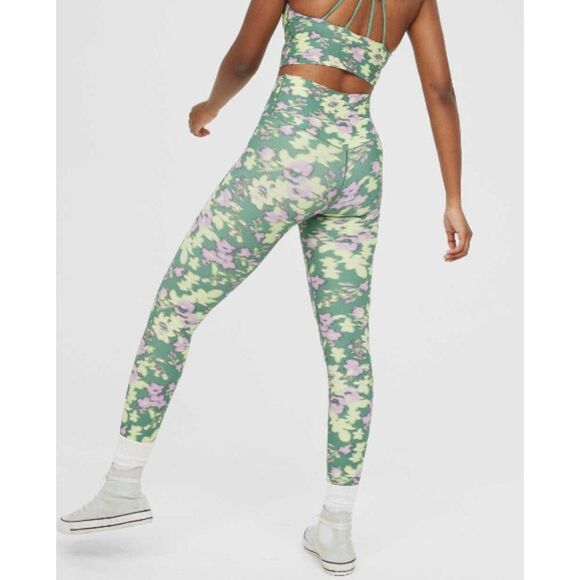 OFFLINE By Aerie Real Me High Waisted Crossover Legging Size‎ M Short NEW - Picture 4 of 9